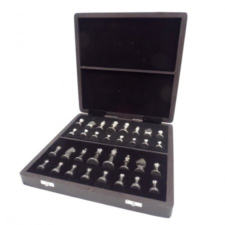Szachy metalowe - elegancki zestaw dla szachisty - G334A