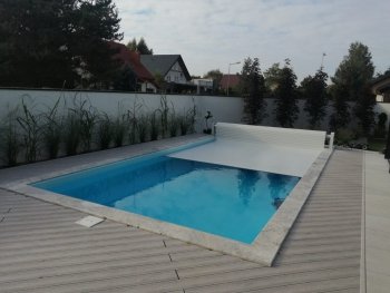 Roleta lamelowa nawodna HARMONY na basen prostokątny 10x5m