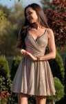 Elizabeth Nicole rozkloszowana mini sukienka disco glossy