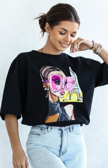 Oversizowy t-shirt damski różowe okulary czarny