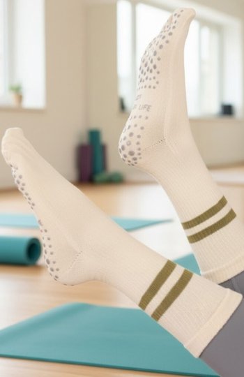 Rebeka 4005 skarpety do yogi z palcami 