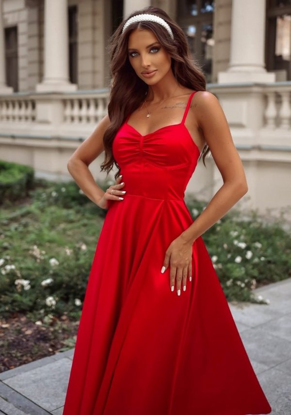 Długa satynowa sukienka czerwona gorset-1