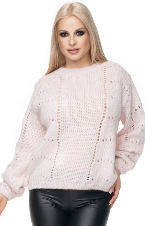 Puchaty sweter damski pudrowy 30059
