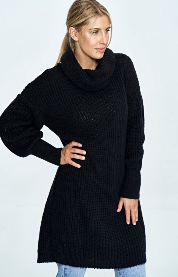 Długi sweter damski z golfem czarny M890