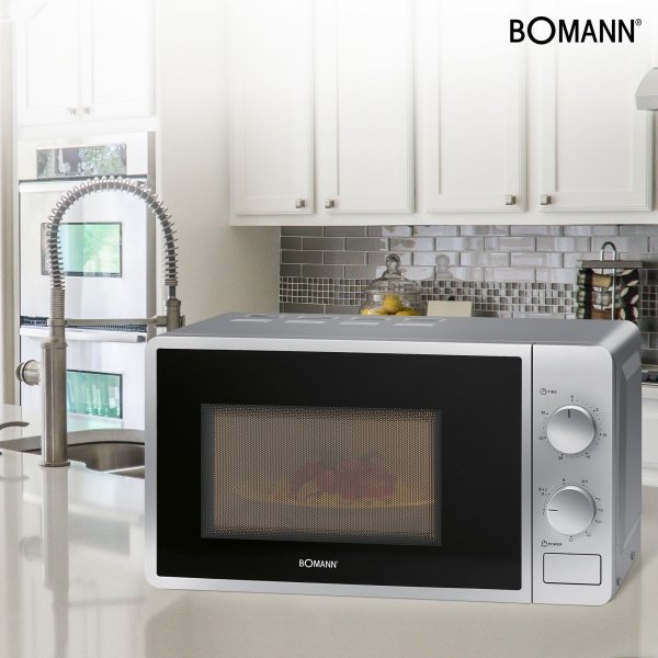 Kuchenka mikrofalowa z grillem 2W1 Bomann MWG 6015 CB (srebrna)