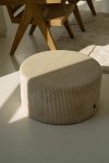 Duża kwadratowa szara pufa CORD Slim 60x30