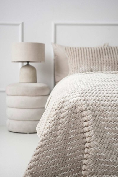 Geneva Cream Bed Runner 'Kapa' 200x140 cm