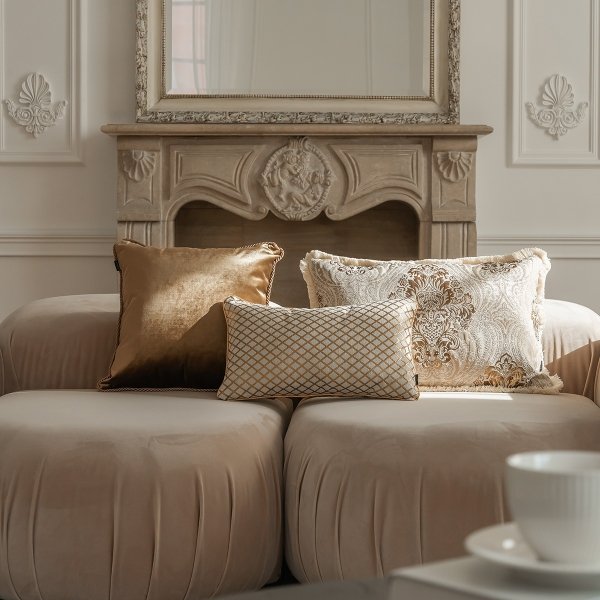 Cream-Gold Decorative Pillow Aurum 60x40