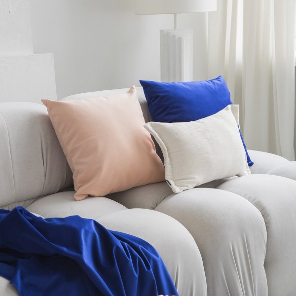 Velvet jasno różowa poduszka dekoracyjna 45x45