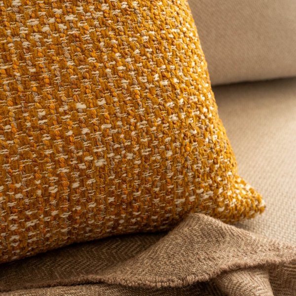 Żółta poduszka dekoracyjna Silencio