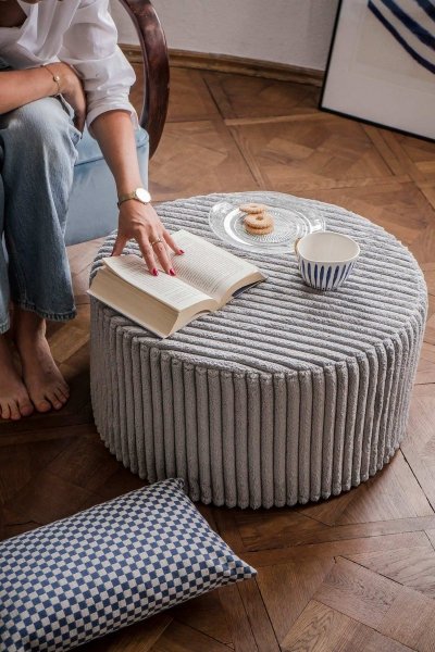 Duża kwadratowa szara pufa CORD 60x30