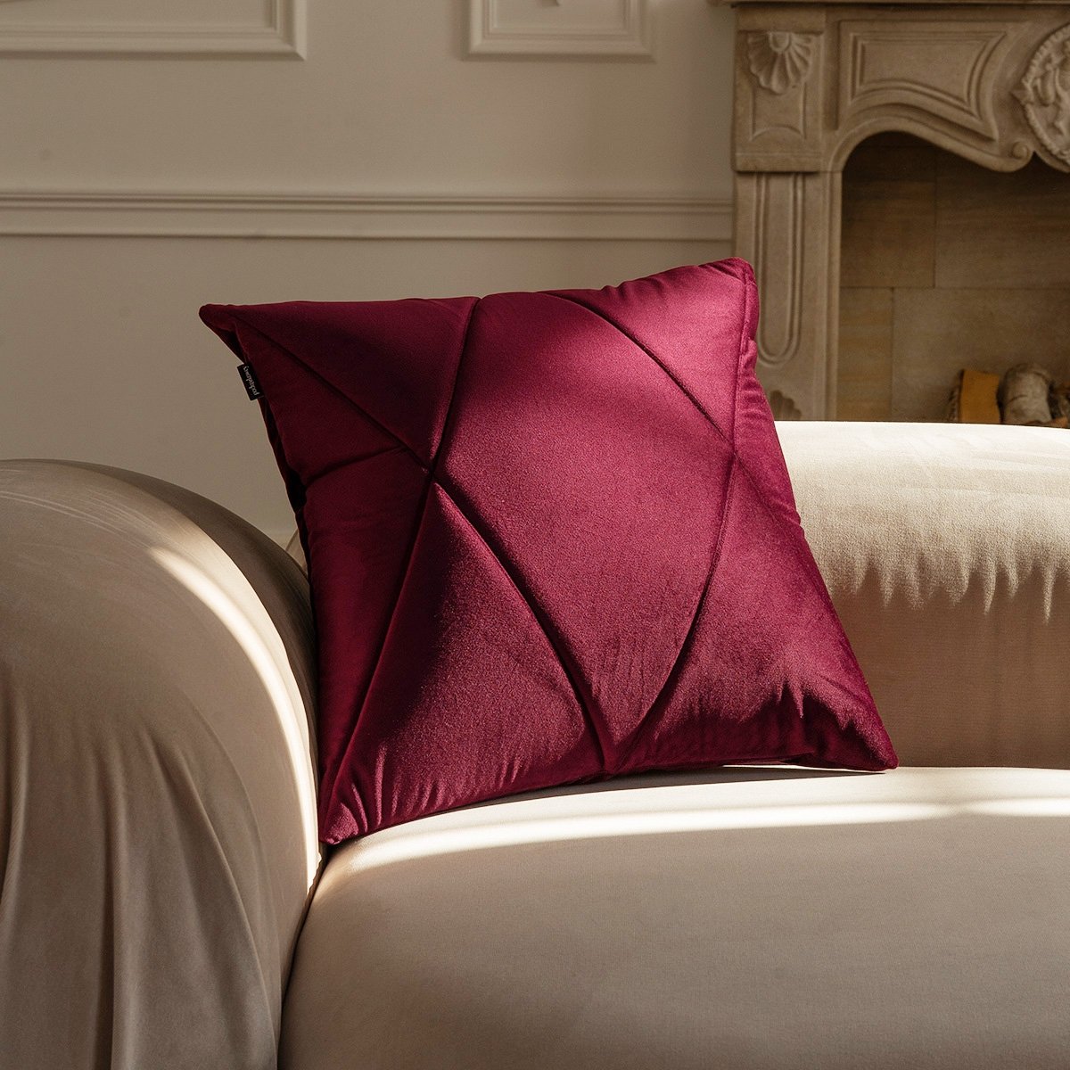 Touch Decorative Pillow Burgundy 45x45 MOODI