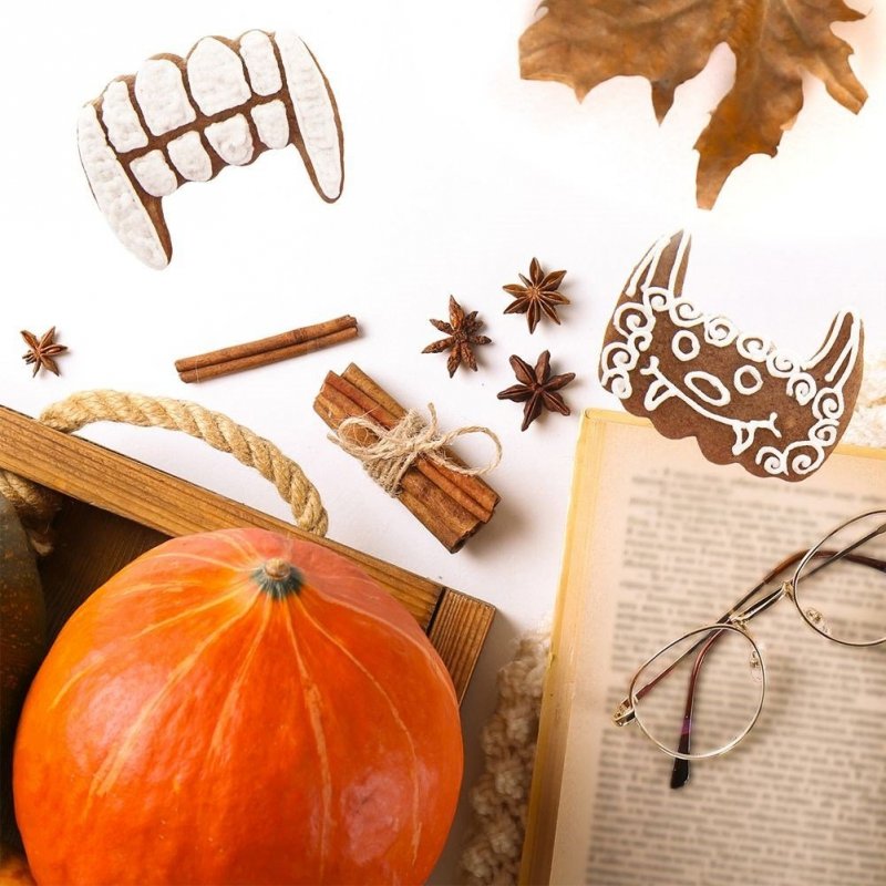 Wykrawacz FOREMKA do ciastek pierników ZĘBY WAMPIRA 5,5cm