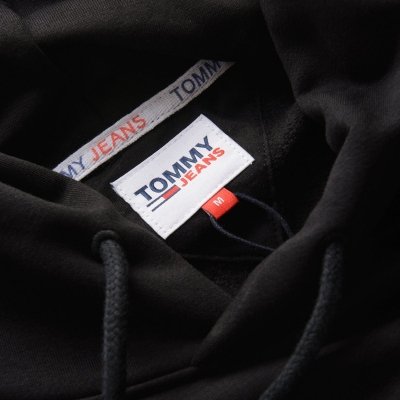 Bluza Tommy Jeans męska czarna kangurka z kapturem 