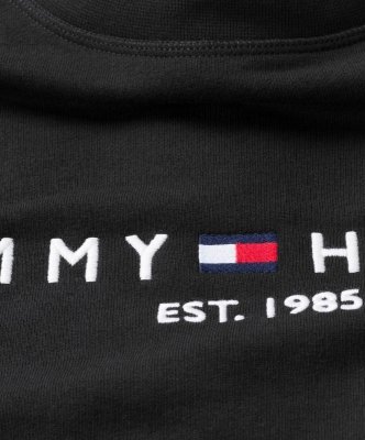 Bluza Tommy Hilfiger męska czarna wkładana przez głowę bawełniana duże logo