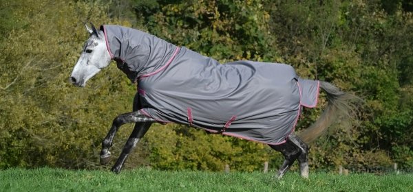 BUCAS FREEDOM TURNOUT LIGHT Derka padokowa przeciwdeszczowa z kapturem