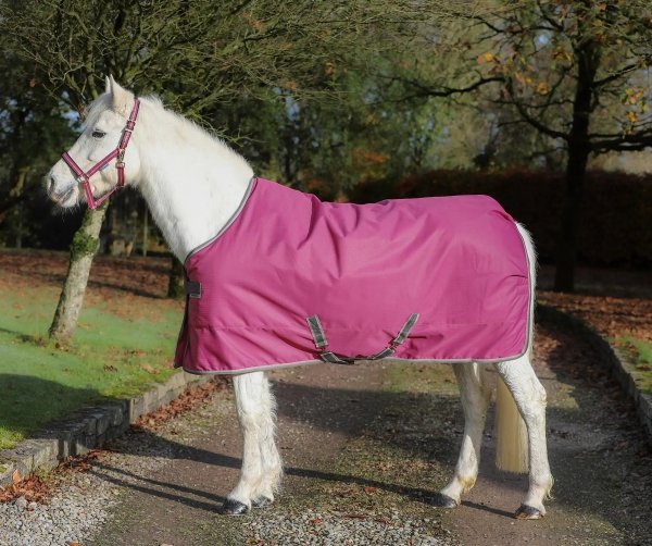 BUCAS FREEDOM STABLE Derka stajenna 300g
