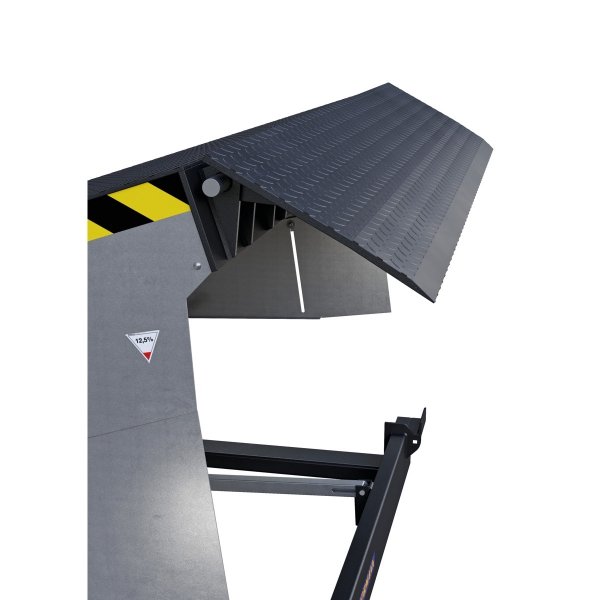 Rampa przeładunkowa ze składaną klapą HLS2-FR, model ramowy 2000 x 2500 mm, ocieplana, olej do -25 °C, uszczelka wokół platformy