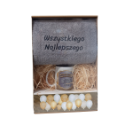 Zestaw urodzinowy z szarym ręcznikiem i kubkiem w ozdobnym opakowaniu Wszystkiego najlepszego