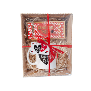 Zestaw walentynkowy - kubek z napisem KOCHAM CIĘ + czekolada KOCHAM CIĘ  