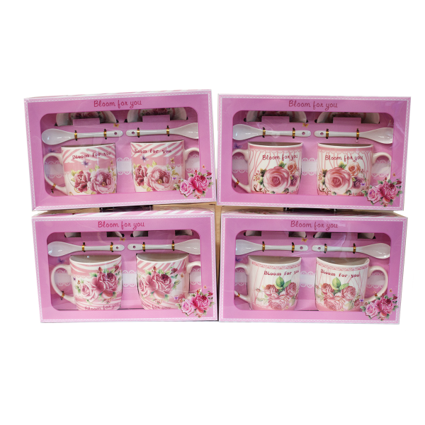 Kpl 2 kubków ceramicznych ze spodkami i łyżeczkami , mix wzorów. 2X 300 m